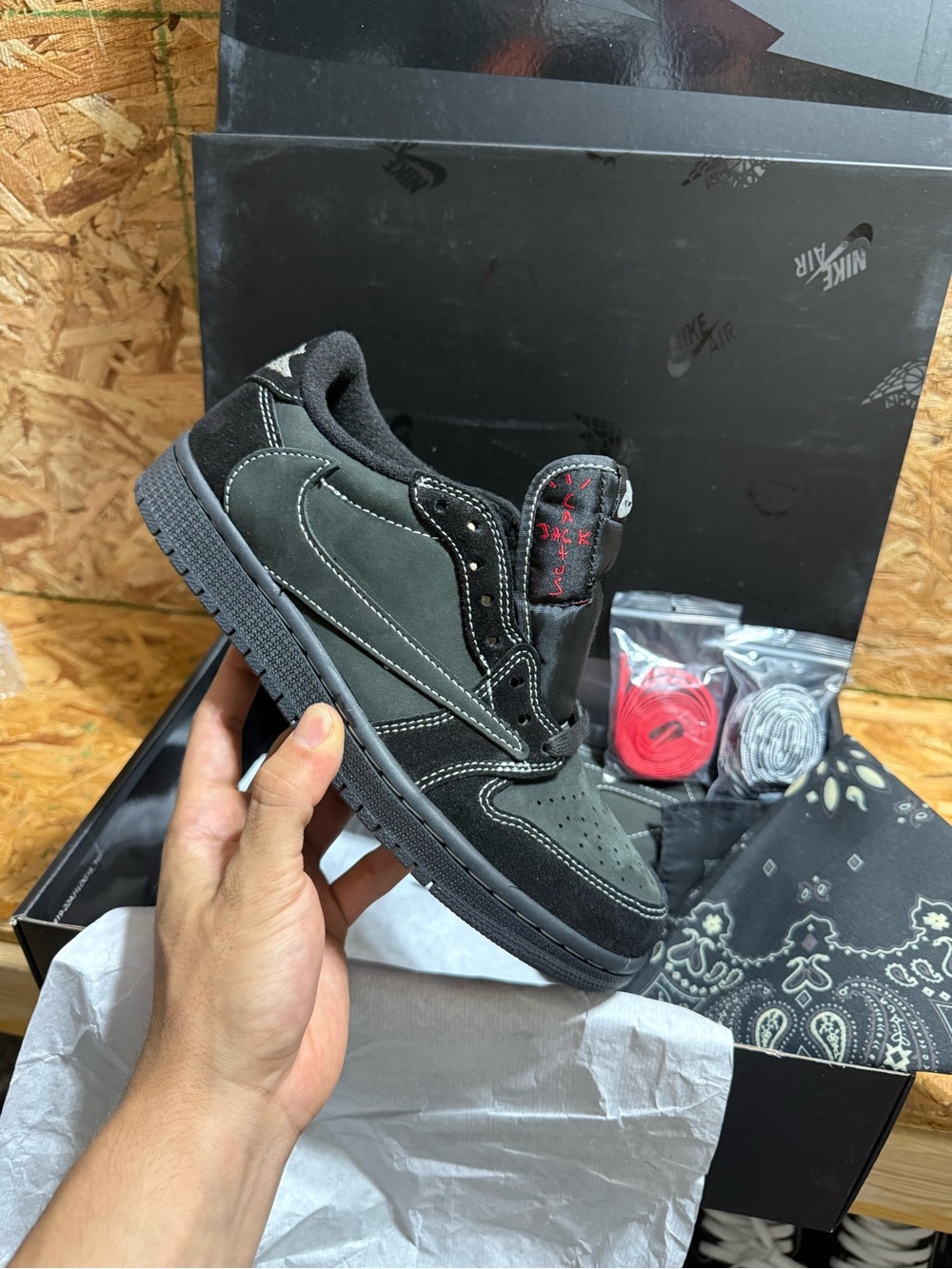 Air Jordan 1 Travis Scott Black Phantom Low-Top Men's Sneakers - Black